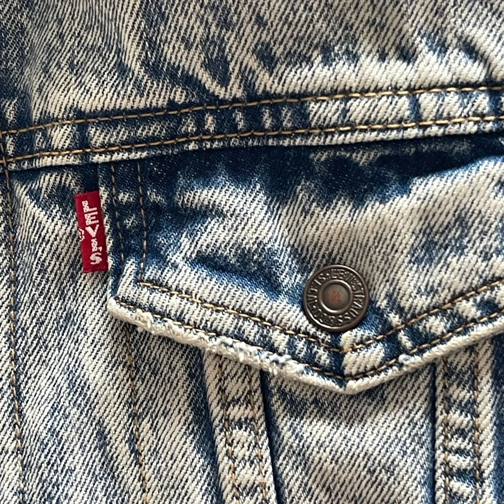 LEVI’S Sherpa Denim Jacket - Picture 3 of 6